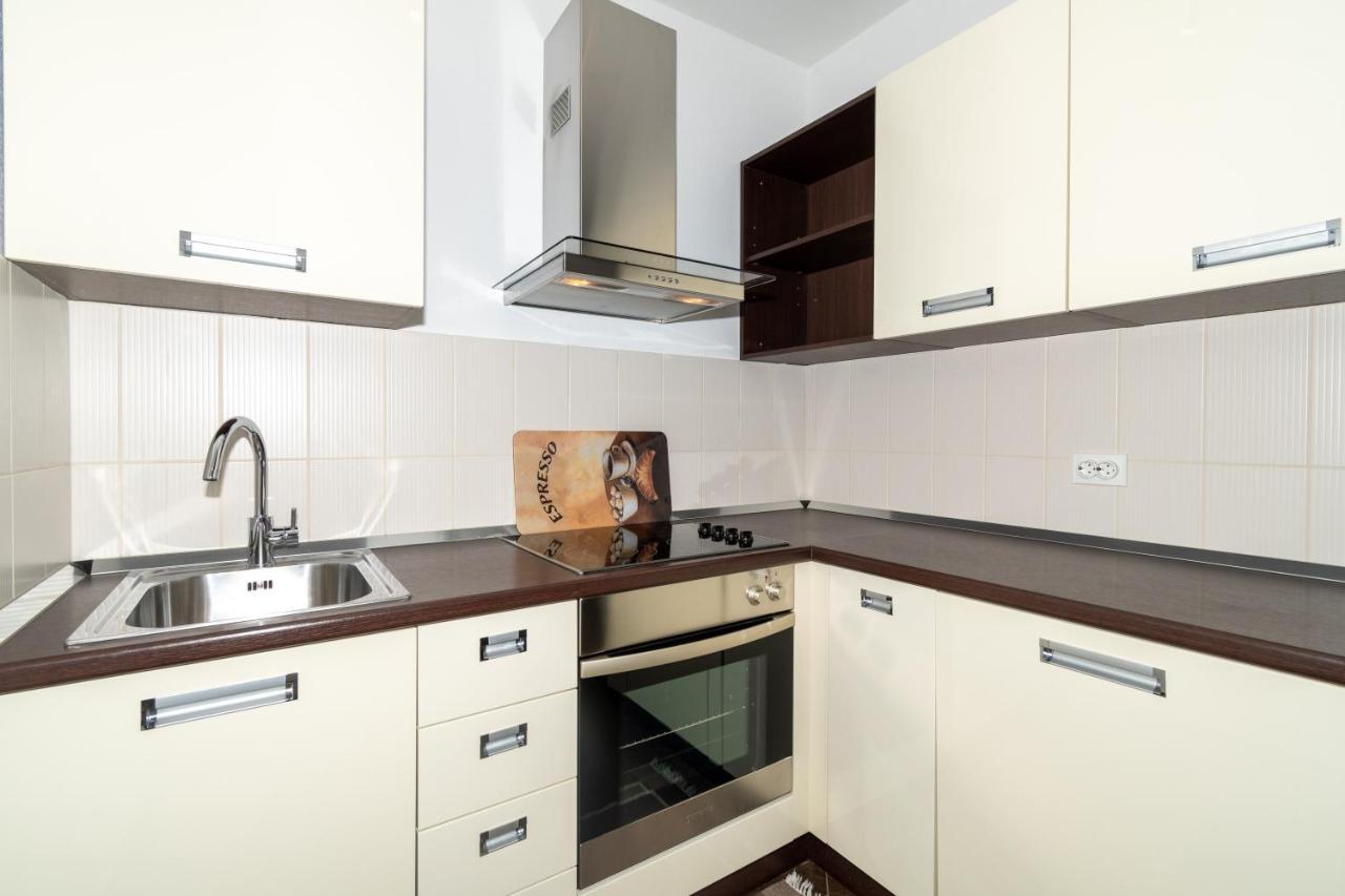 Trstenik Beach Apartment スプリト エクステリア 写真